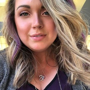 Meet your Posher, Stephanie